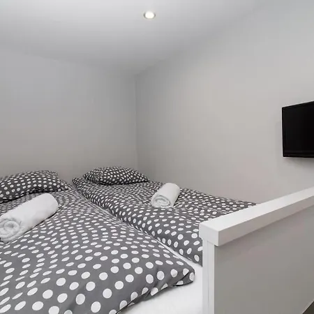 Apartment Cityscape Budget Thokoly *