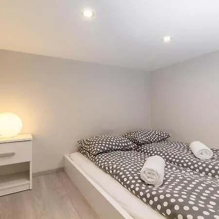 Apartment Cityscape Budget Thokoly Budapest