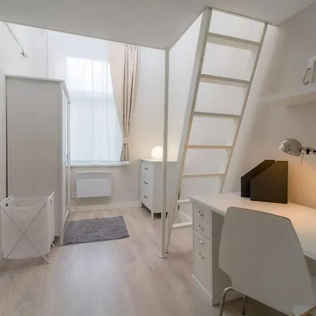 Cityscape Budget Thokoly Apartment